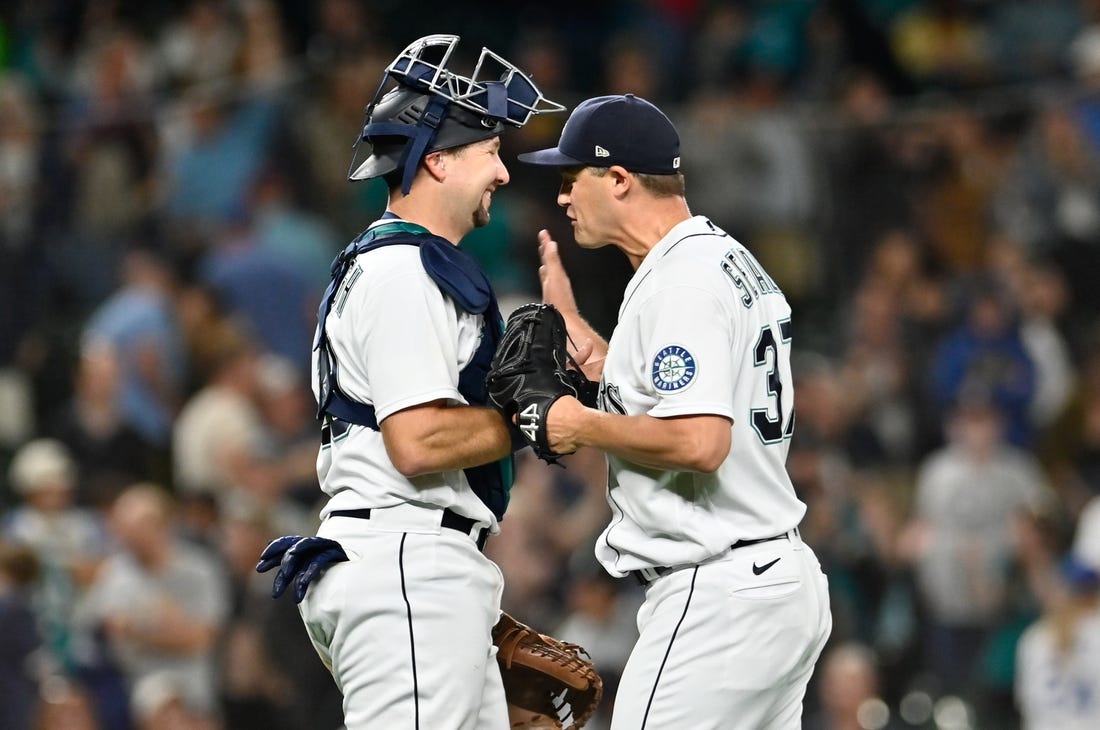 Raleigh's homer sends Mariners to 1st playoffs since 2001