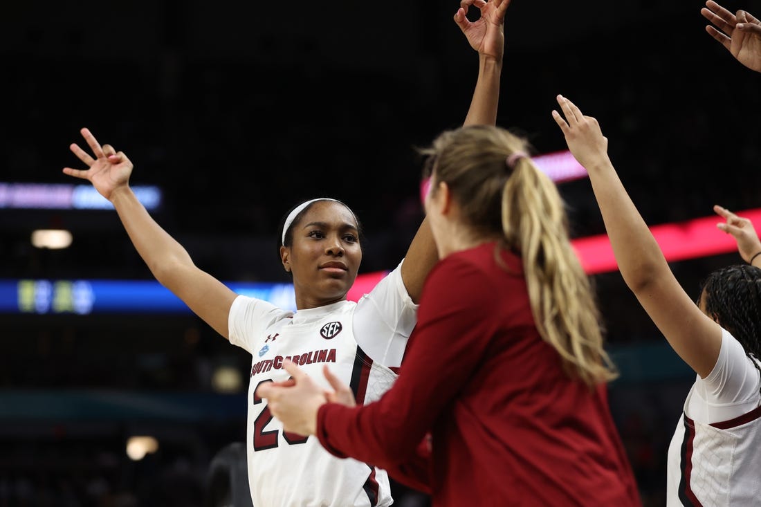 South Carolina Heavily Backed To Snap UConn's Title Game Perfection ...