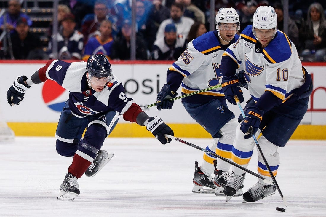 Avalanche remain hot, knock off Blues - Field Level Media