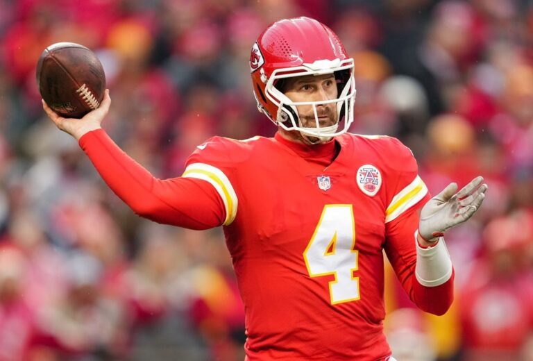 Chiefs backup QB Chad Henne retires after 15 seasons Field Level