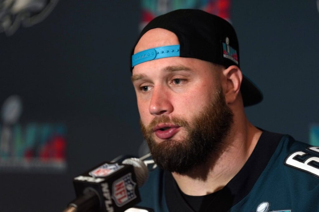 Eagles RT Lane Johnson has surgery to repair torn adductor Field