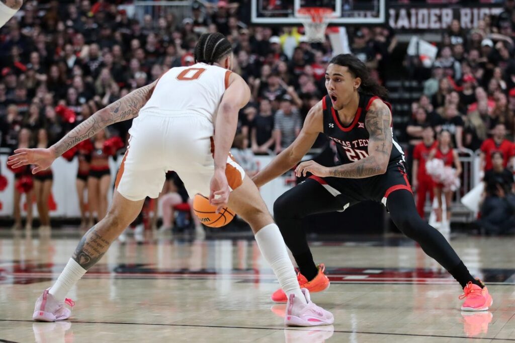 Top 25 Roundup: Texas Tech Stuns No. 6 Texas - Field Level Media ...