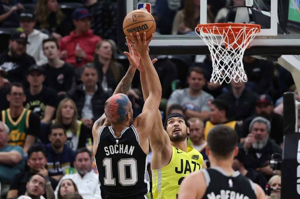 Spurs 109, Lakers 87, Dec. 11, 2015