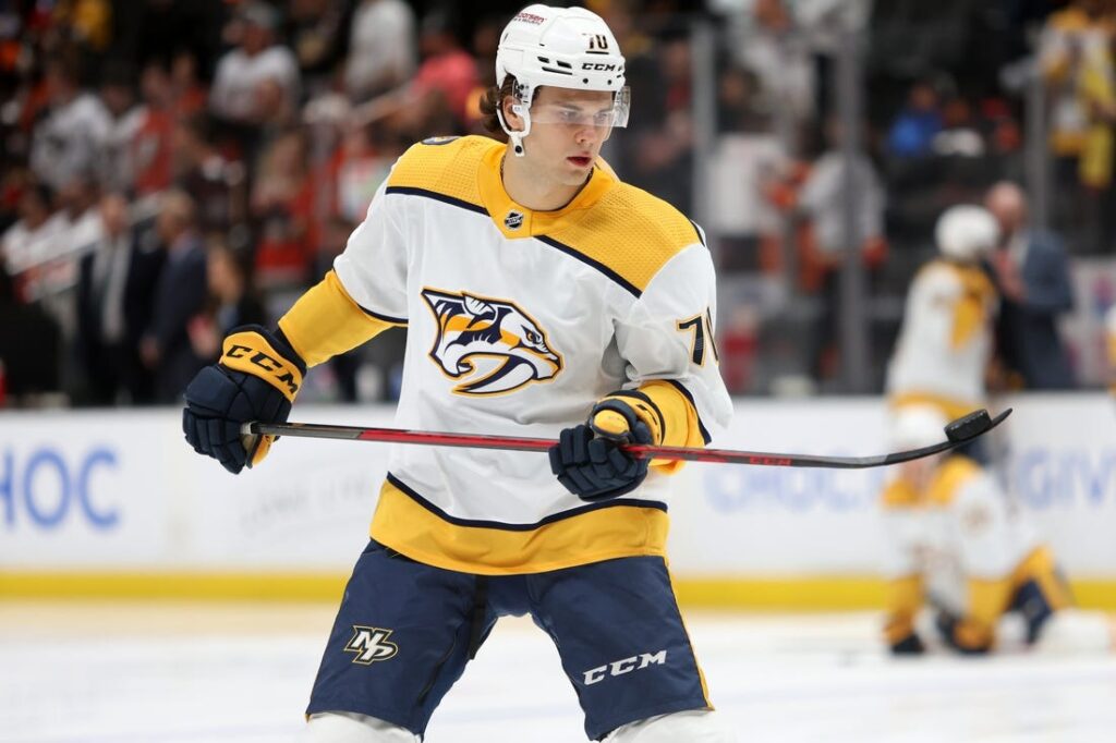 Tommy Novak's OT score lifts Predators past Ducks - Field Level Media ...