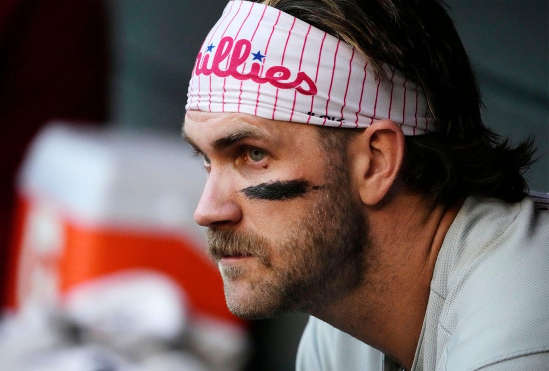 Bryce Harper reacts to A's proposed Las Vegas move