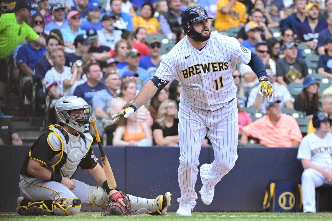 Brewers hand Pirates fifth straight loss, 5-0