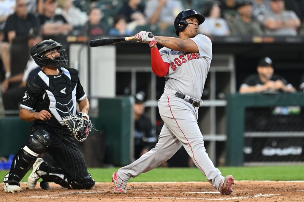 MLB: Boston Red Sox, Justin Turner receives 16 stitches after taking pitch  to the face