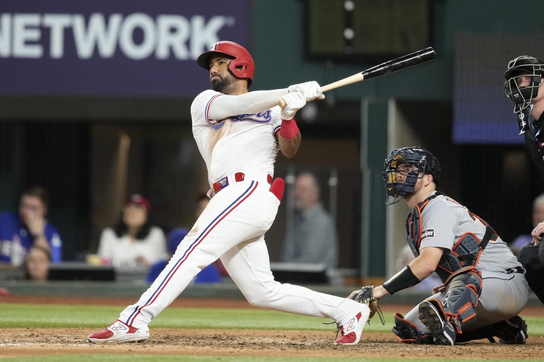 Leody Taveras provides bright spot for Rangers with first career