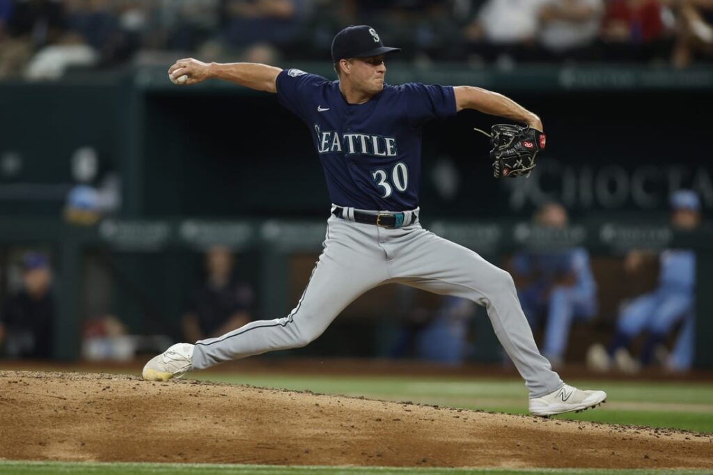 Batting champ Arraez beats Marlins in salary arbitration