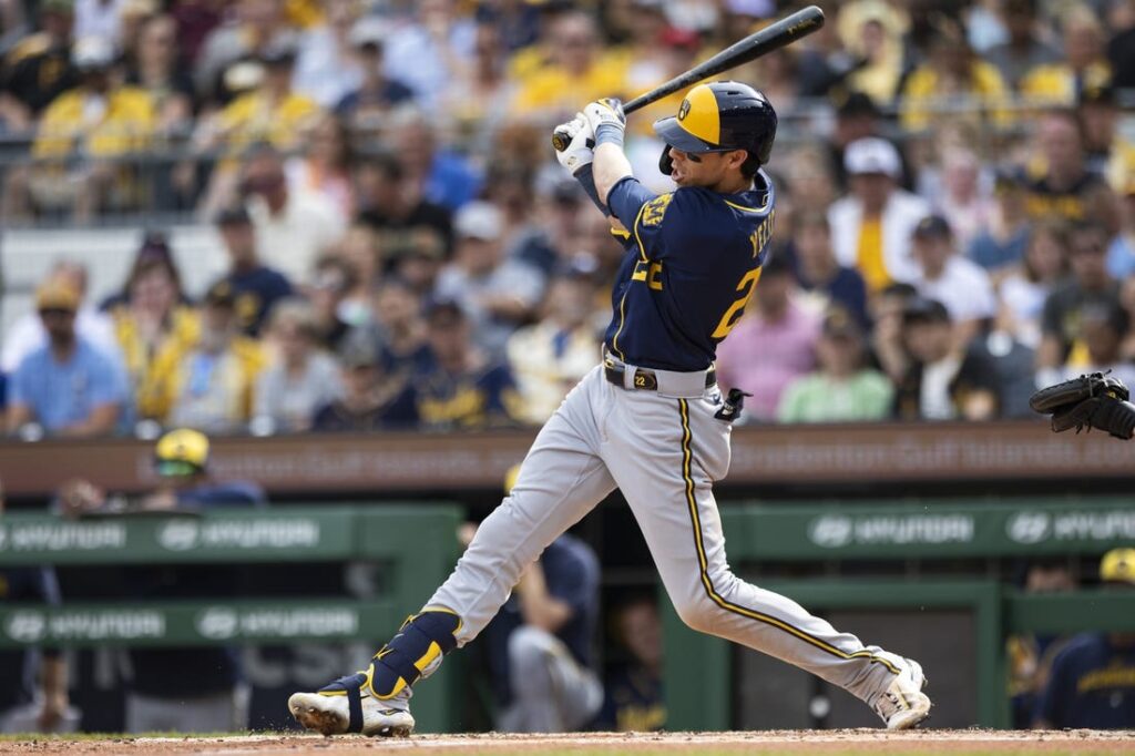 Tellez has 2 homers, Yelich hits 1 in Brewers' 11-2 win