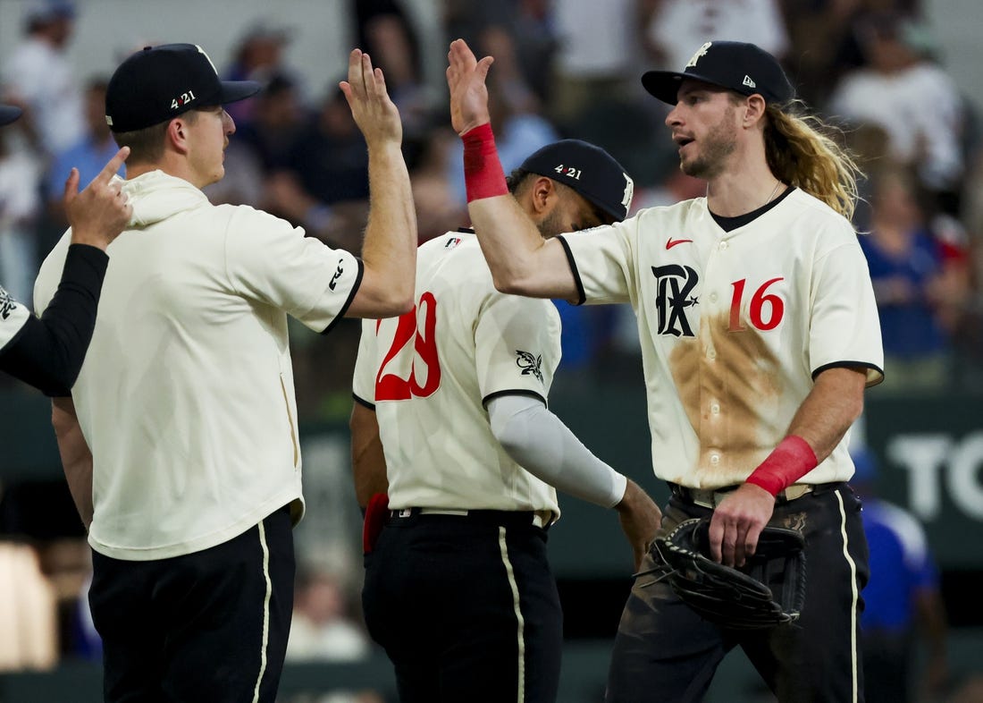 Houston's Framber Valdez pitches a 2-hit complete game Detroit News - Bally  Sports