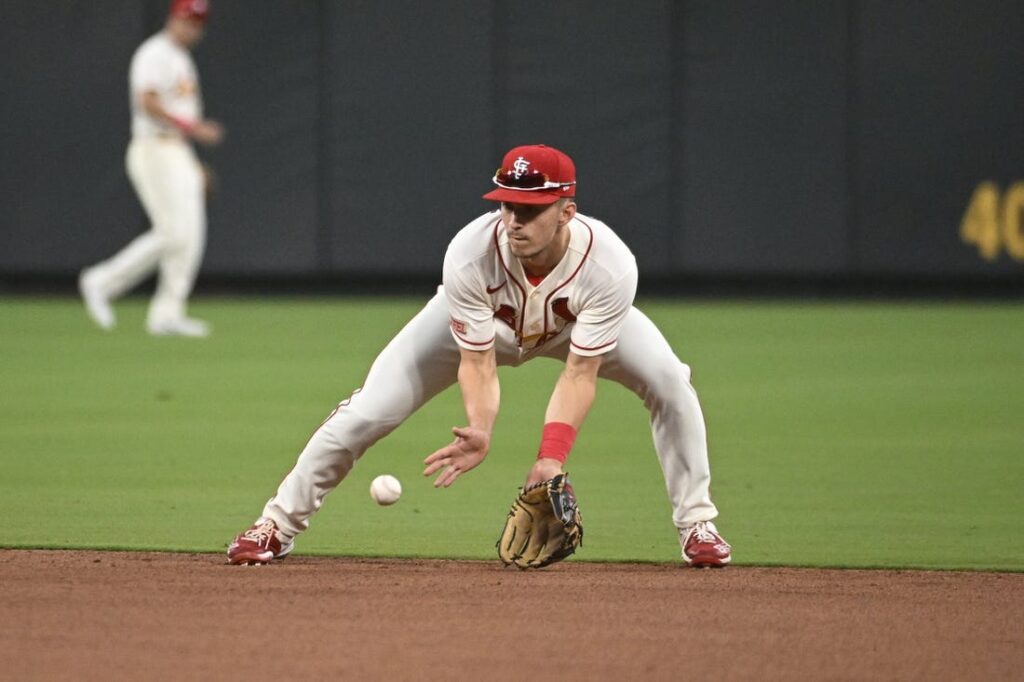 cardinals-tommy-edman-wrist-lands-on-10-day-il-field-level-media