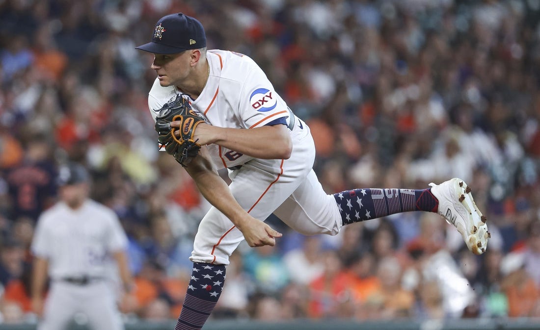 Jose Altuve scratched from Astros lineup due to left oblique