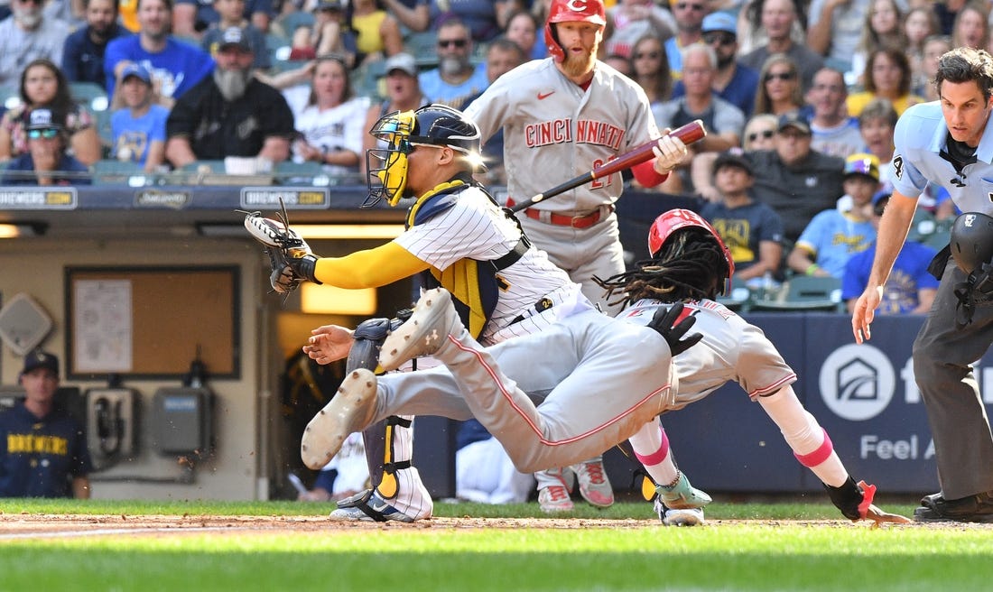 Elly De La Cruz steals second, third and home in Milwaukee