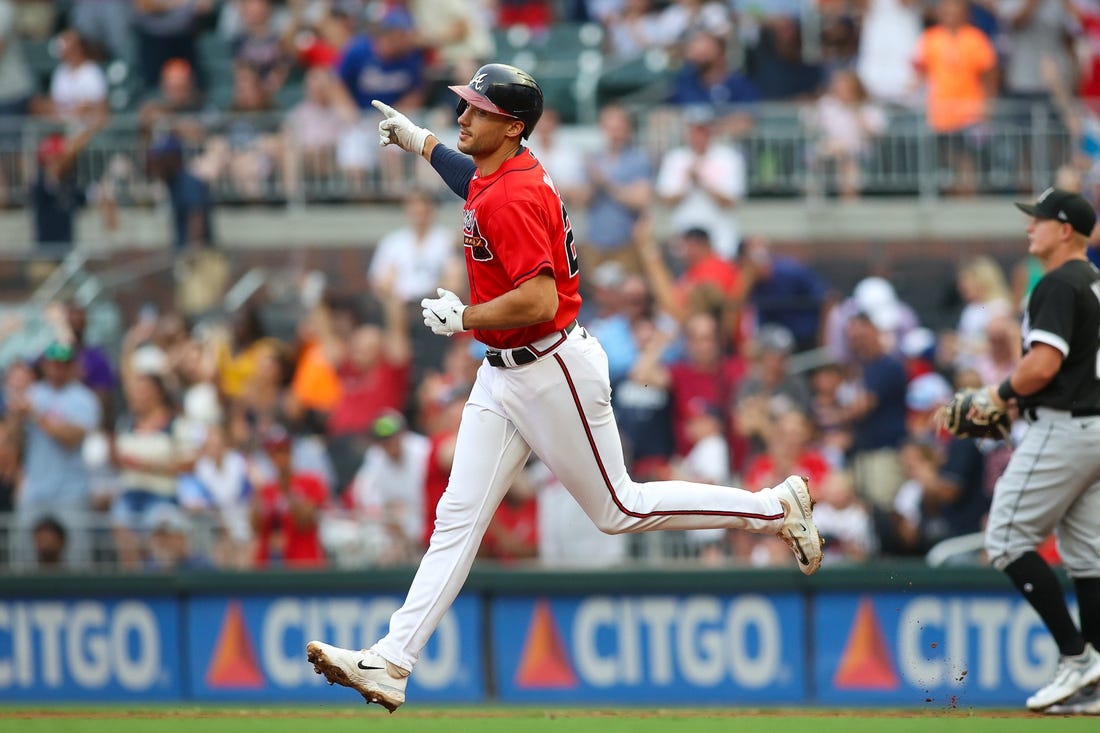 Braves stay hot to start second half, dominate White Sox 9-0