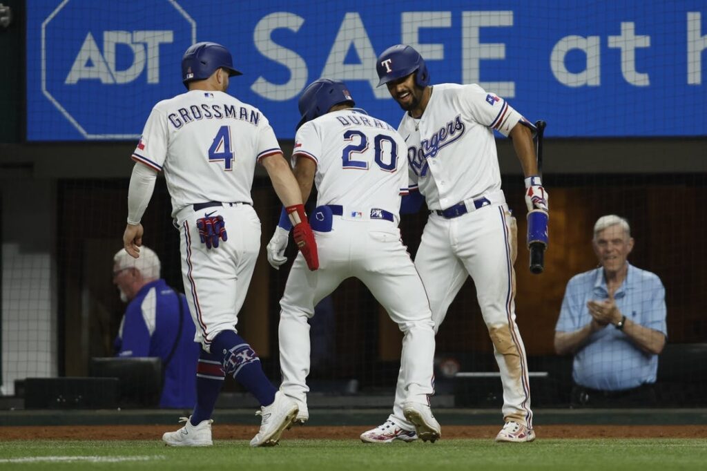 Cody Bellinger Hits a Grand Slam, Cubs Beat Red Sox 10-4