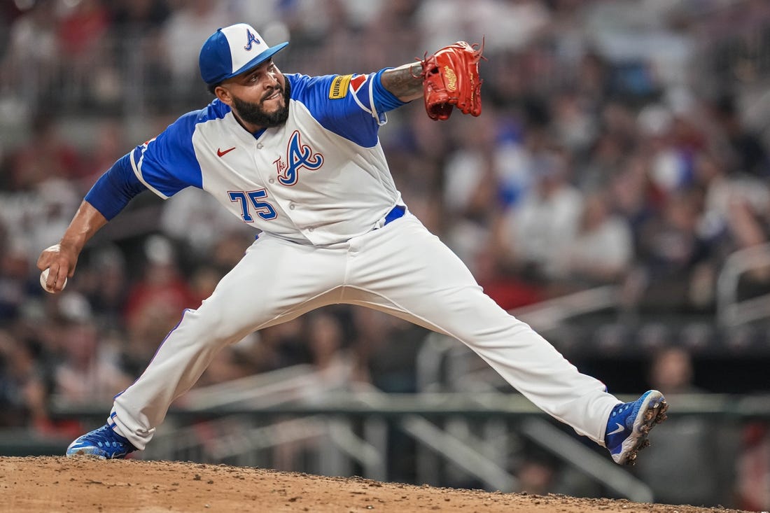 Braves place RHP Daysbel Hernandez (forearm) on 15-day IL - Field Level  Media - Professional sports content solutions | FLM