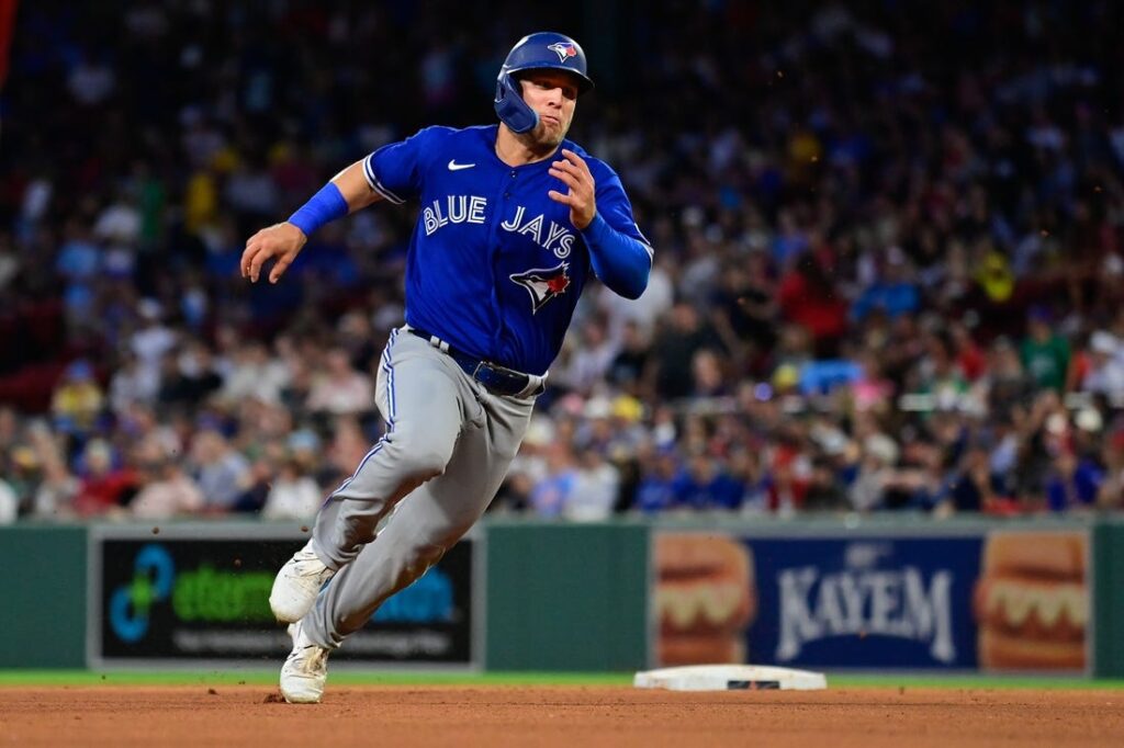 Schneider homers in first MLB at-bat to help Blue Jays beat Red