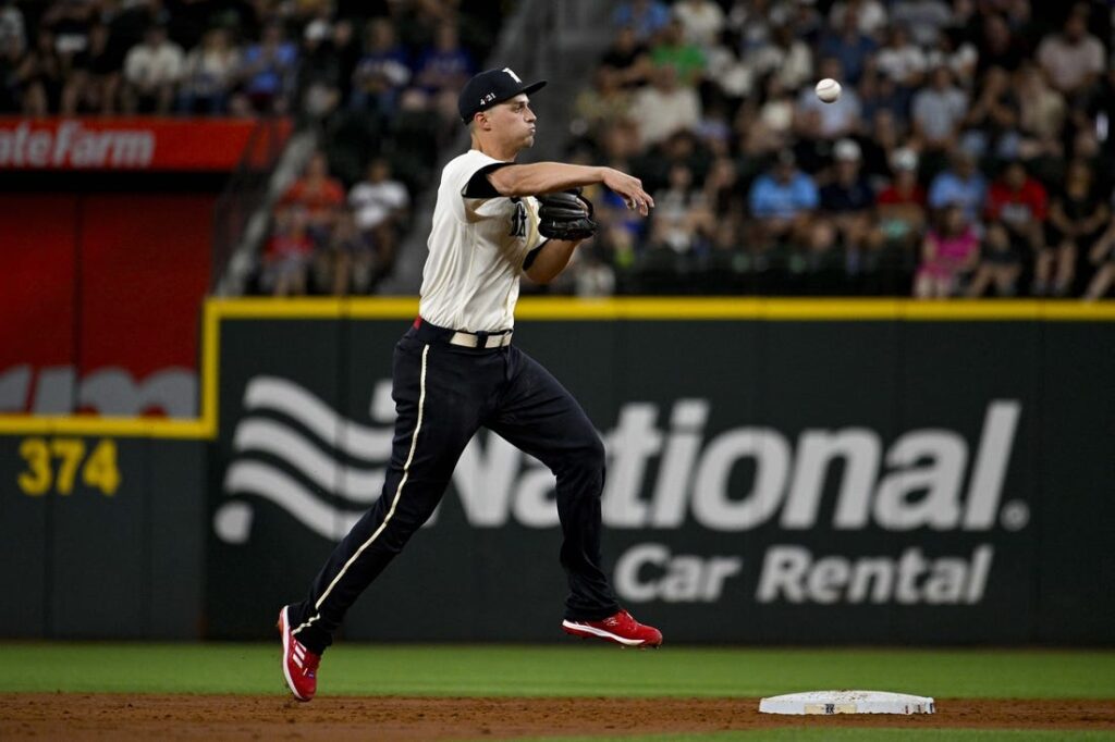 James McCann knocks in five as Mets manhandle Orioles