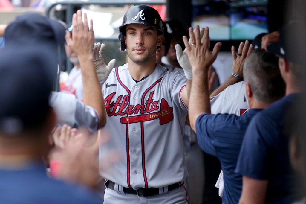 Braves sweep Mets 6-3