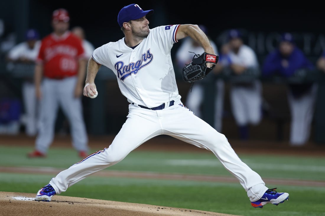 Max Scherzer first pitcher to start 12-0 in 27 years