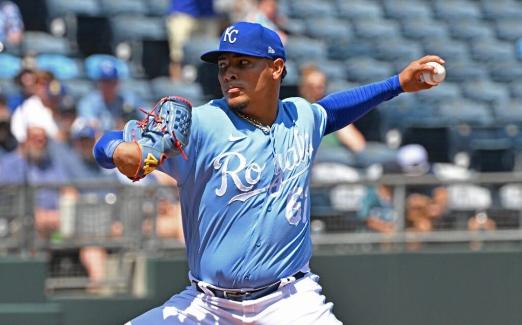 Royals' Angel Zerpa aims to prevent sweep vs. Pirates - Field Level ...