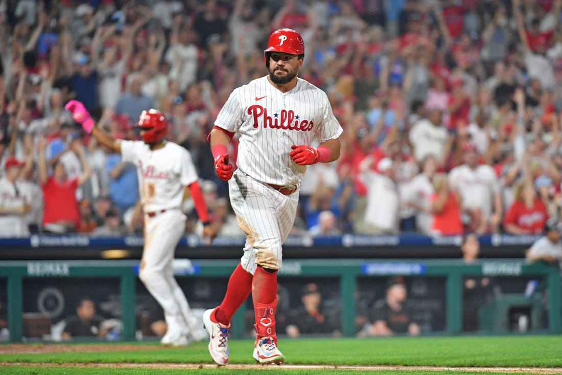 Harper has 3 hits, Phils win 3rd straight over Rockies, 7-3