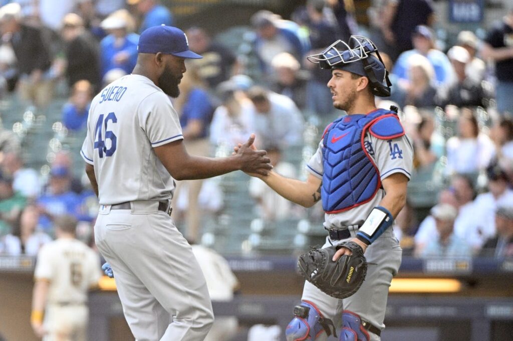 Dodgers lean on back-to-back HRs to rally past D-backs