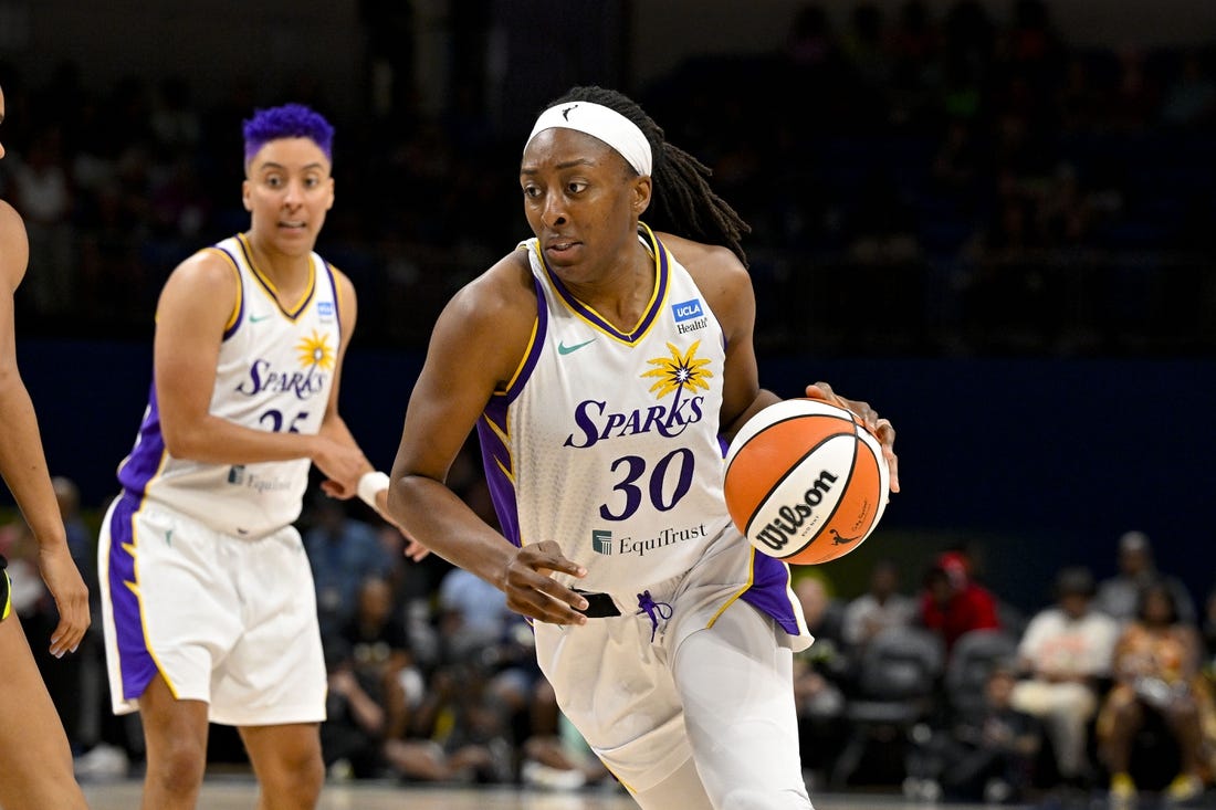 Former WNBA MVP Nneka Ogwumike returning to Los Angeles Sparks on