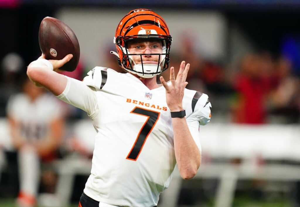 Report: Bengals sign QB Reid Sinnett to practice squad - Field Level ...