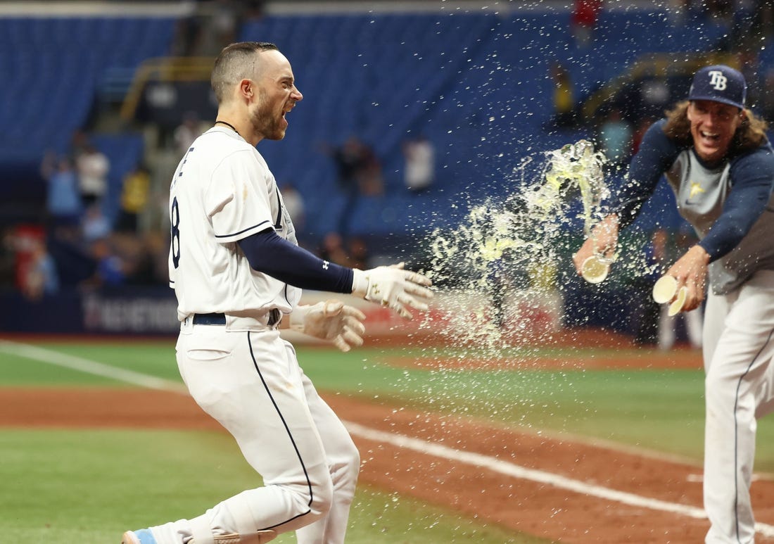 Tyler Glasnow goes 7 strong innings, Brandon Lowe homers to help