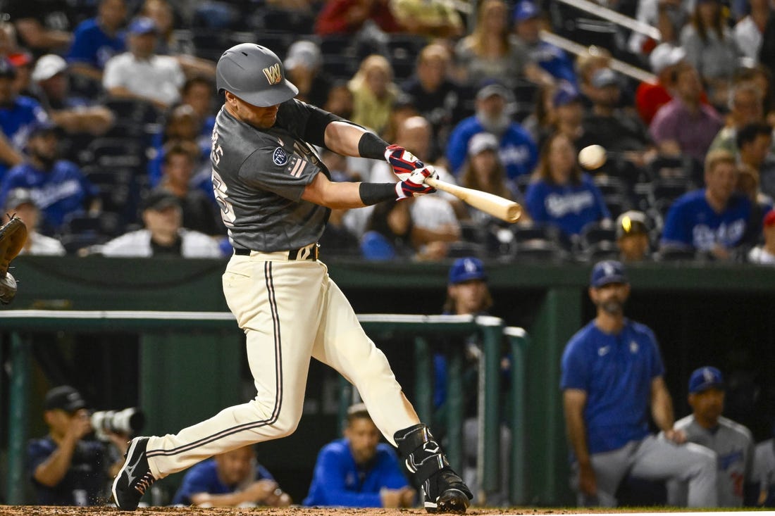 Nationals down Dodgers on walk-off wild pitch in 11th