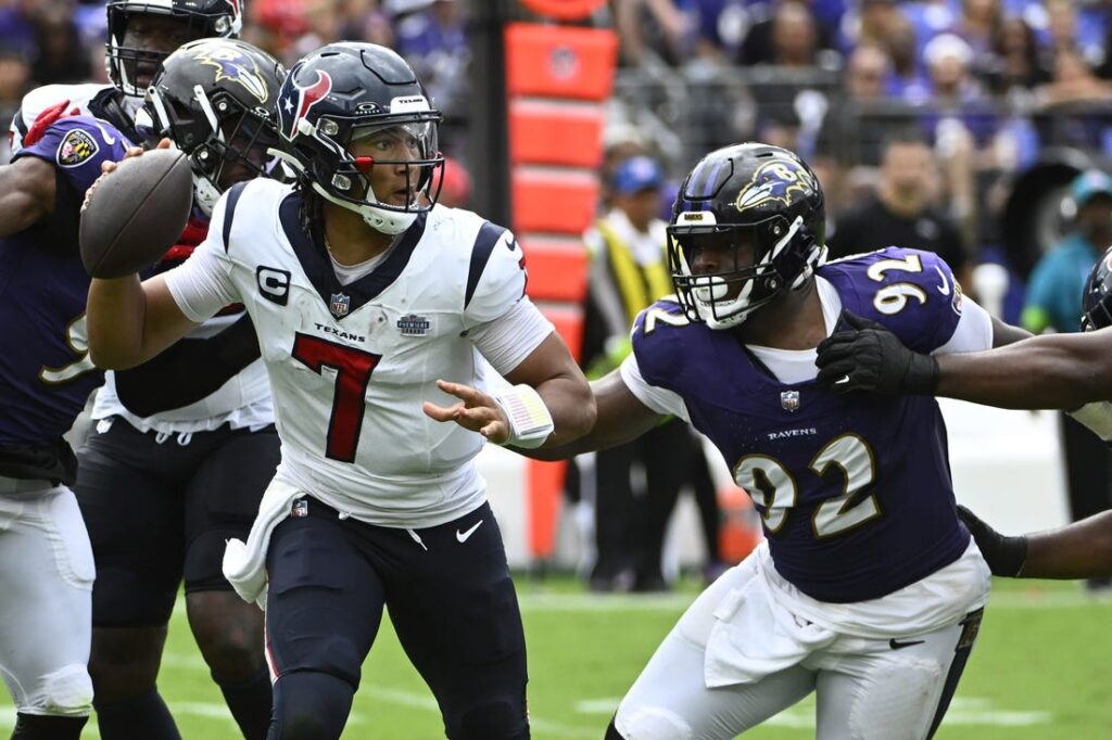 Texans, Colts battle in showdown of rookie QBs - Field Level Media -  Professional sports content solutions