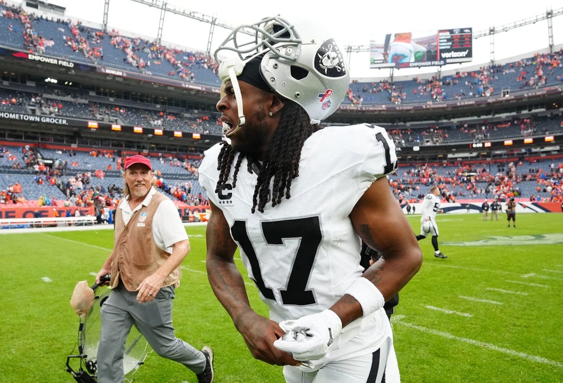 Raiders News: Davante Adams evaluated for concussion against Bills