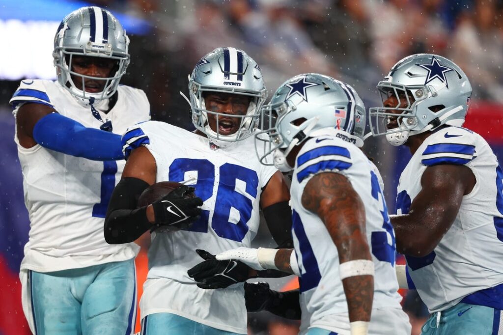 NFL: Dallas Cowboys at New York Giants, Fieldlevel