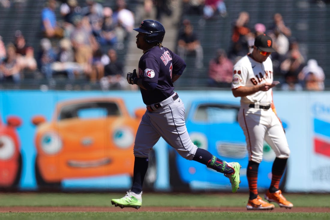 Rangers clinch postseason appearance after 6-2 victory over Mariners