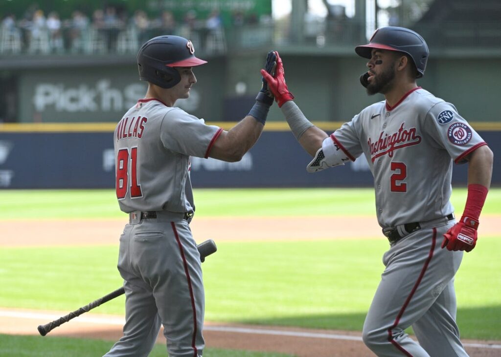 Braves edge out Brewers