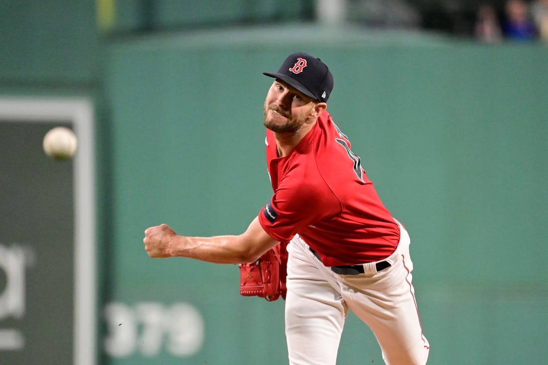 Another lapse in the field, lack of hitting with runners on doom Red Sox in  series-ending loss to White Sox - The Boston Globe