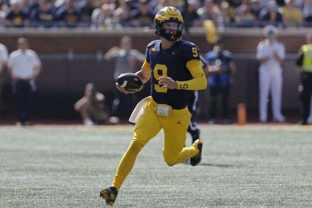 Blake Corum fuels No. 2 Michigan in rout of Rutgers Field Level