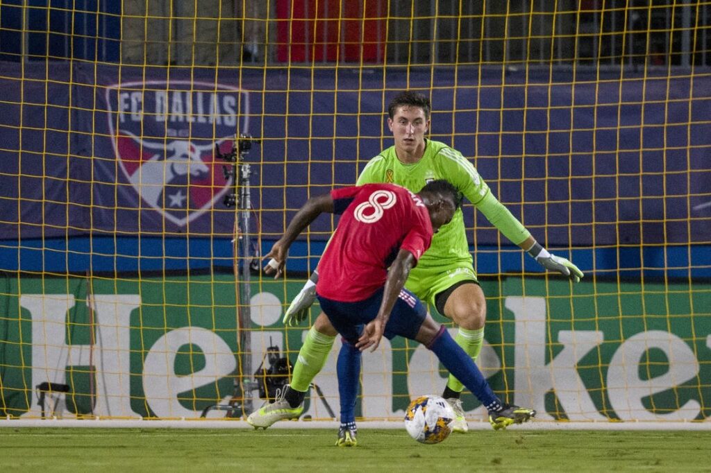 See photos as FC Dallas plays to 1-1 draw with Columbus Crew