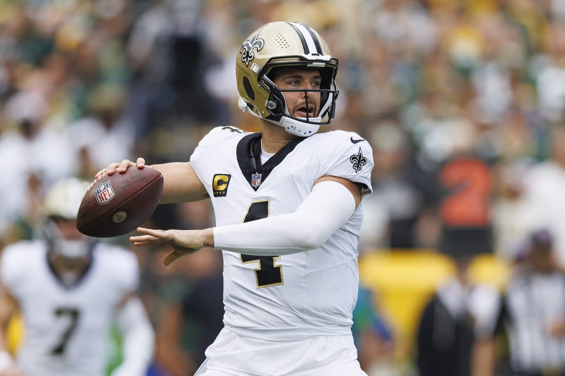 NFL: Tampa Bay Buccaneers at New Orleans Saints, Fieldlevel