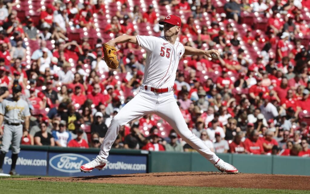 Cincinnati Reds' playoff hopes take another hit in 4-3 loss to Cards