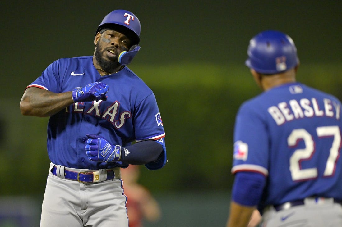 MLB: Texas Rangers at Los Angeles Angels, Fieldlevel