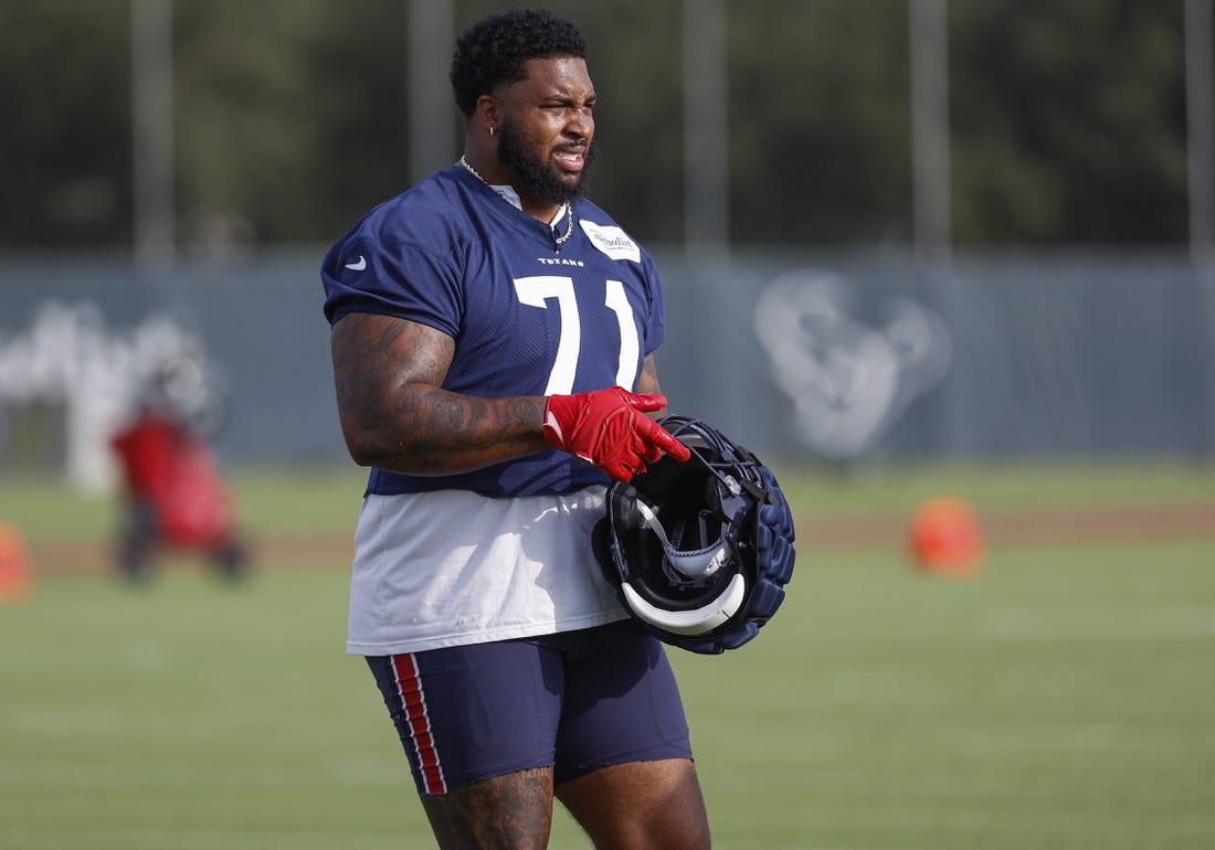 Tytus Howard to play left guard against Chiefs, Texans place