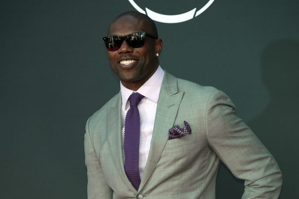 Report: Terrell Owens hit by car after pickup basketball game altercation