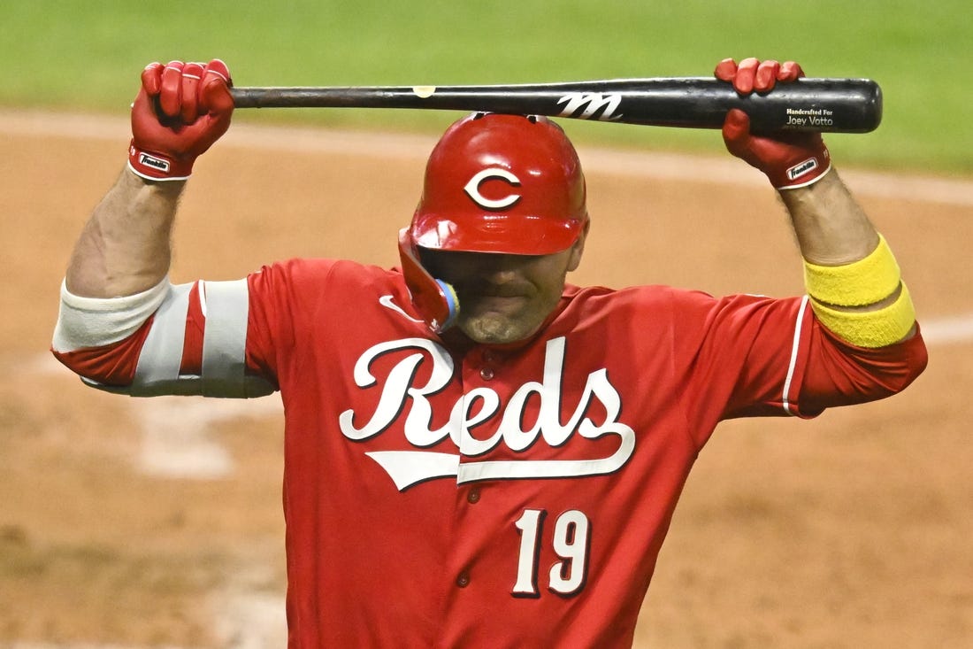 Joey Votto Apologizes to Reds Fans for 'Justified' Ejection From Possible  Final MLB Game