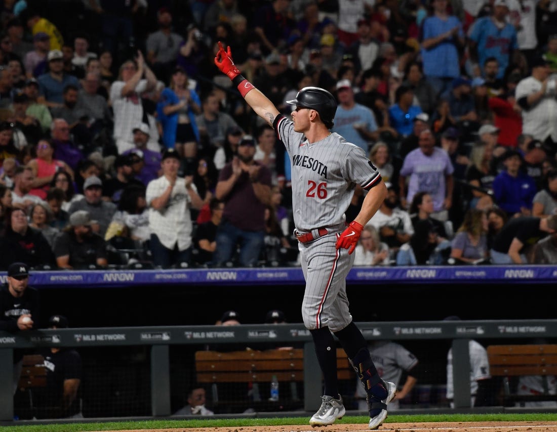 Joey Votto ejected in possible career finale, apologizes to Reds fans, Sports