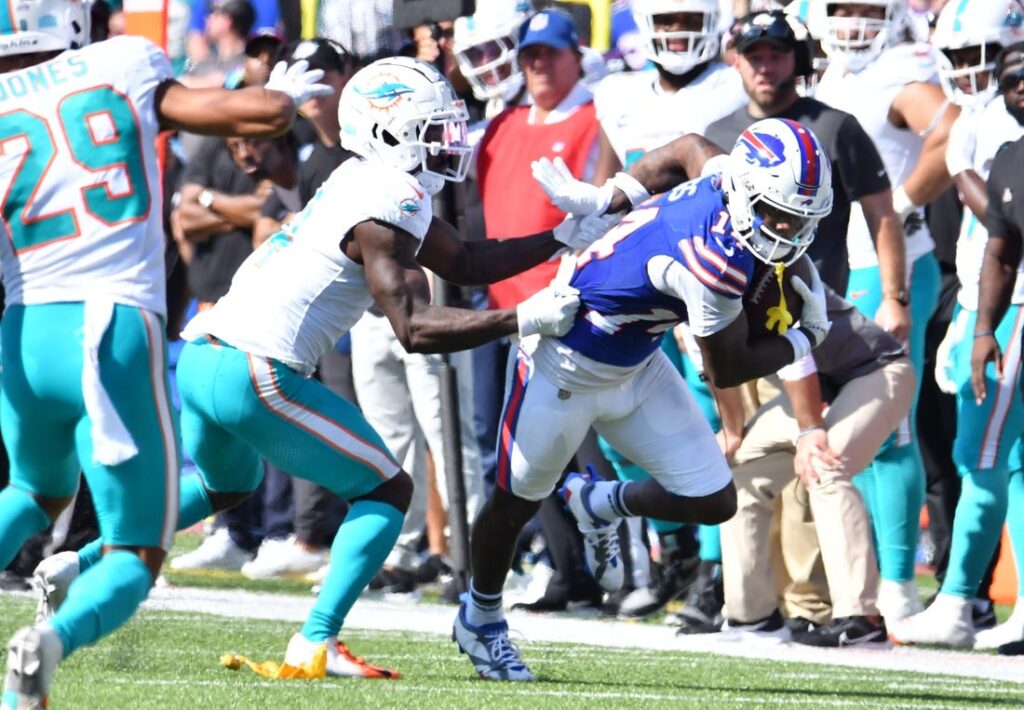 Josh Allen, Stefon Diggs help Bills blow past Dolphins, Fieldlevel