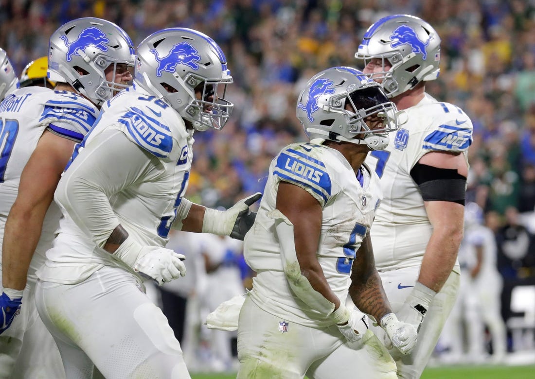 NFL: Detroit Lions at Green Bay Packers, Fieldlevel