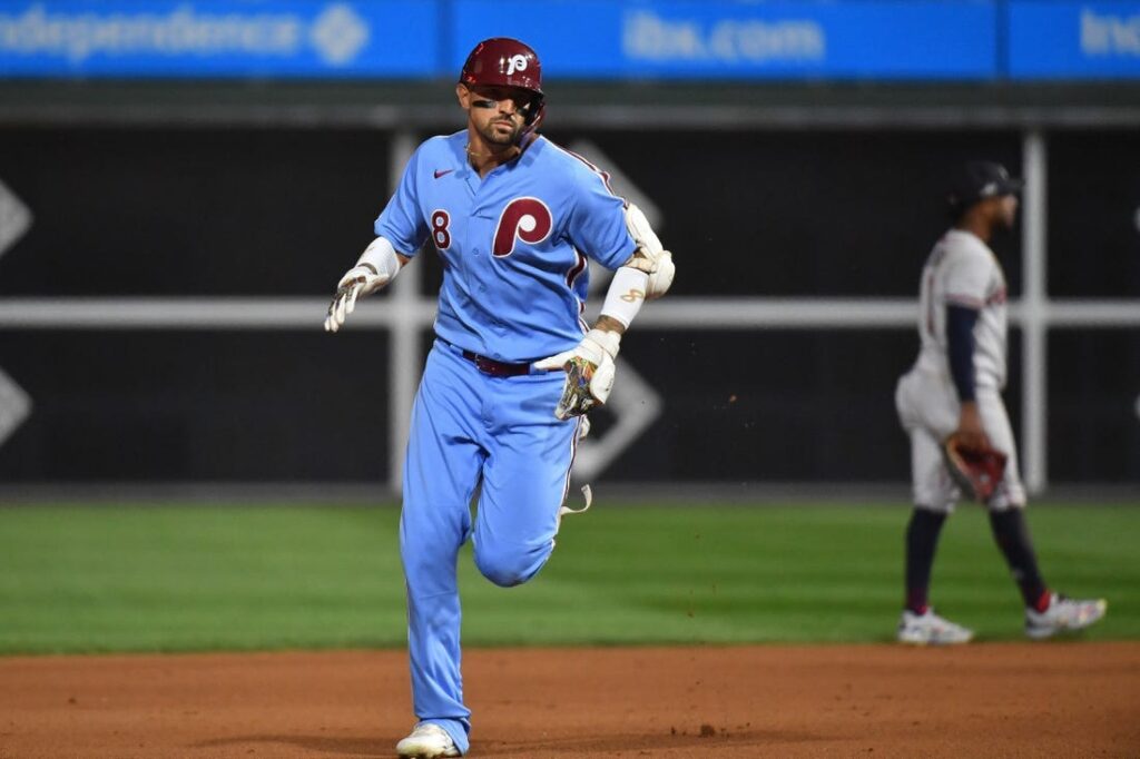 Twins rally to win, overcome 14 Ks by Reds' Hunter Greene